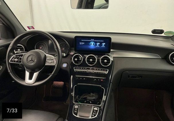 Mercedes-Benz GLC 300 de 225 kW image number 3