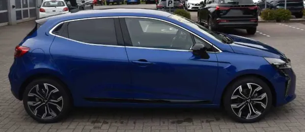 Car image 25