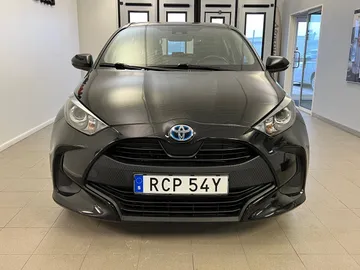 Car image 2