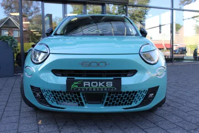 Car image 28