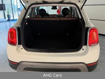 Car image 35
