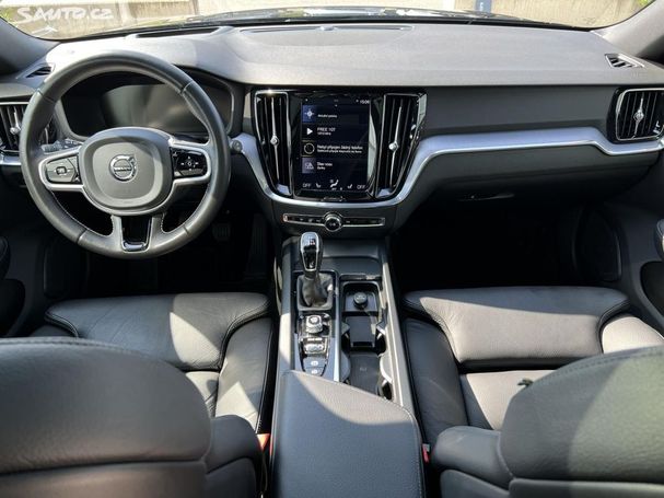 Volvo V60 D4 Momentum 140 kW image number 2