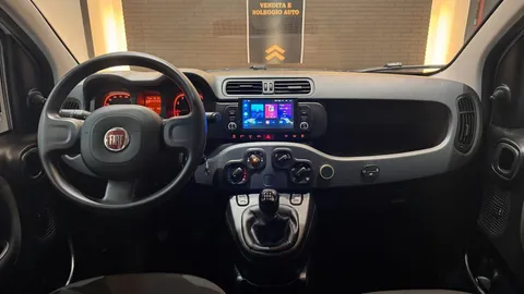 Car image 15