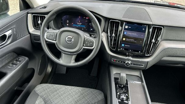 Volvo XC60 AWD B4 145 kW image number 12