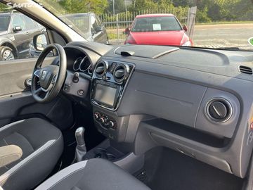 Car image 31