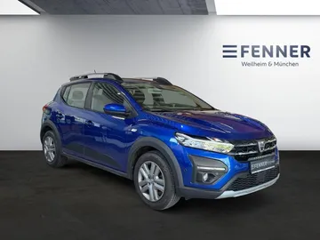 Car image 2