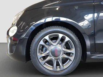 Car image 19