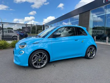 Car image 5