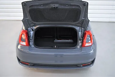 Car image 27