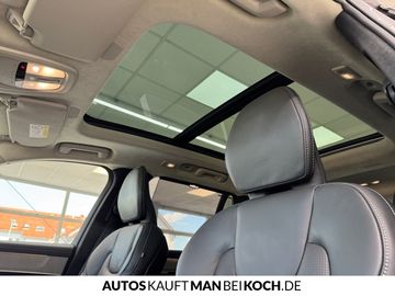 Car image 36