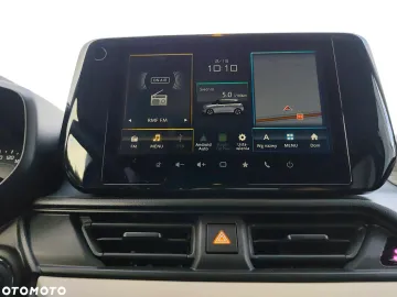 Car image 28