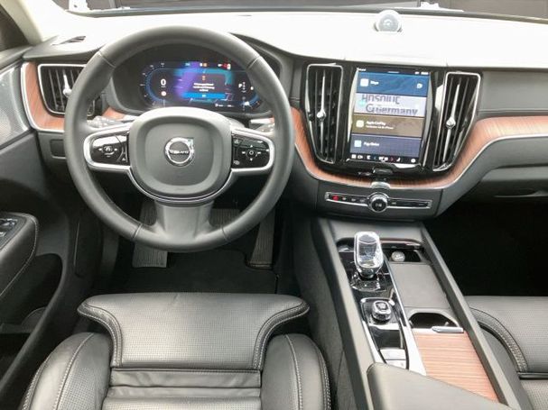 Volvo XC60 AWD B5 184 kW image number 8