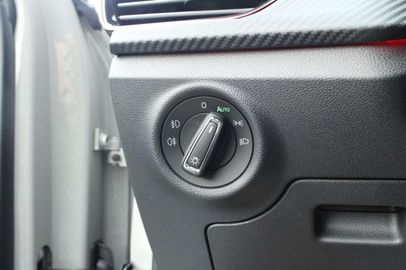 Car image 37