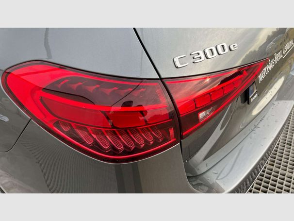 Mercedes-Benz C 300 e T 230 kW image number 12