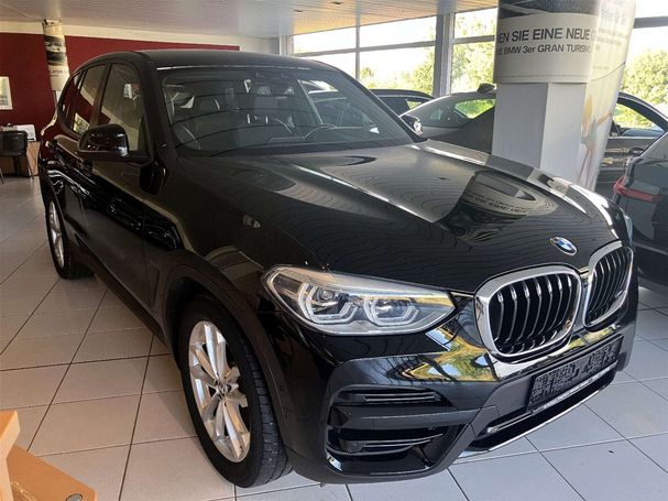 BMW X3 xDrive20i 135 kW image number 2