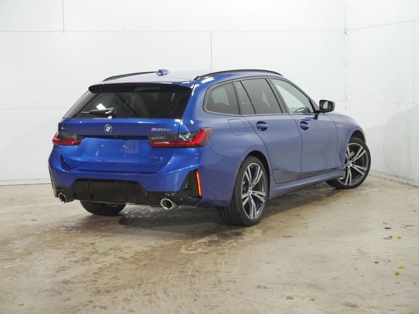 BMW 330e Touring xDrive 215 kW image number 3