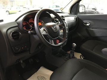 Car image 29