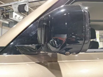 Car image 29