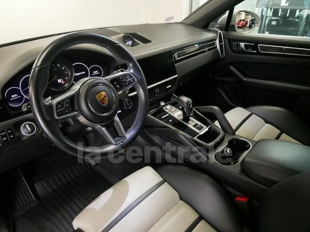 Porsche Cayenne Coupe E-Hybrid Tiptronic 339 kW image number 19