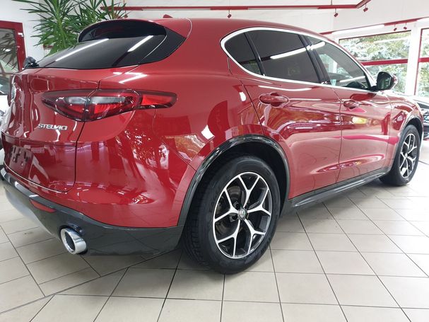 Alfa Romeo Stelvio 2.0 Turbo 16V 206 kW image number 3