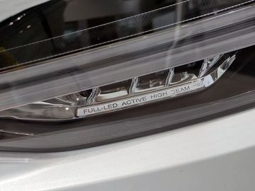 Car image 31