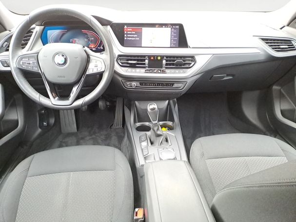 BMW 118i Advantage 100 kW image number 11