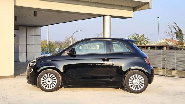 Fiat 500 e 70 kW image number 8