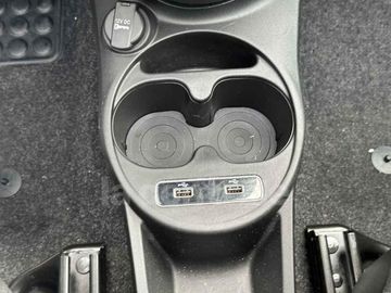 Car image 31