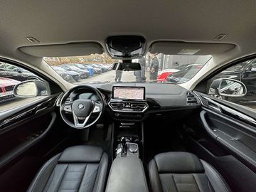 Car image 37