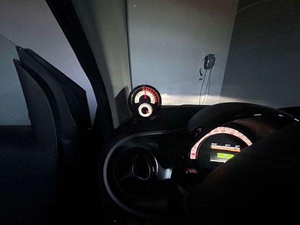 Smart ForTwo EQ 60 kW image number 11