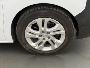 Car image 32