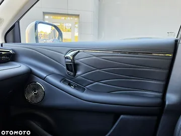 Car image 39