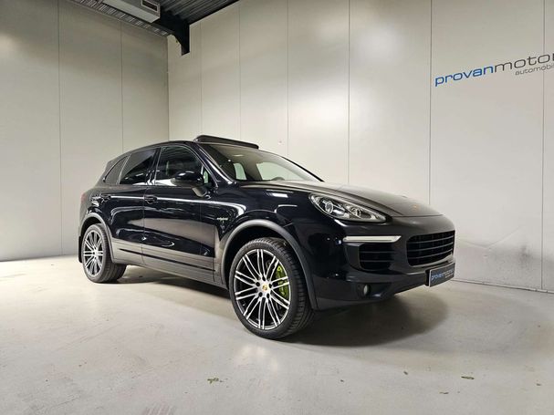 Porsche Cayenne S E-Hybrid 306 kW image number 3