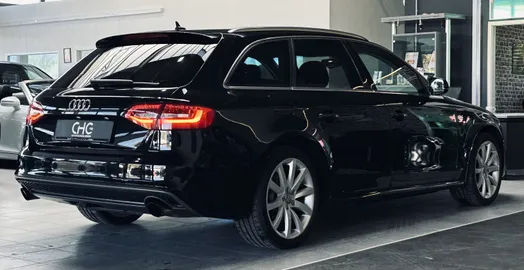 Car image 5