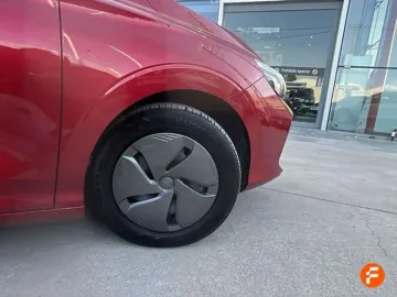 Car image 28