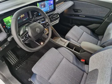 Car image 36