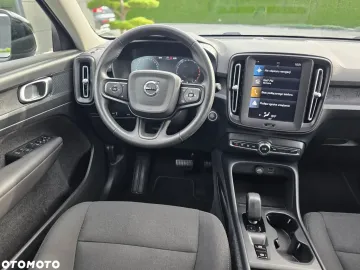 Car image 32