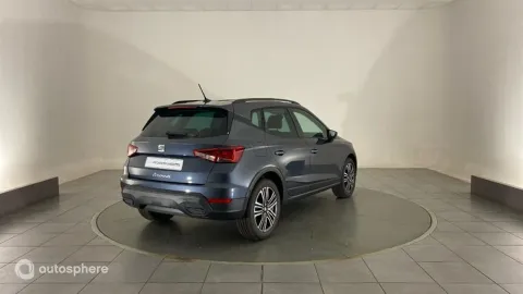 Car image 5