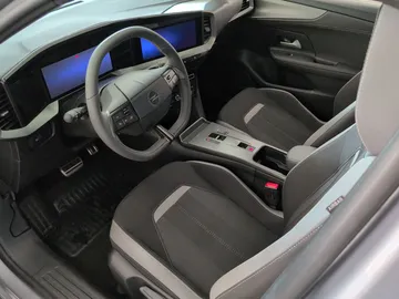 Car image 36
