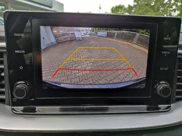 Car image 29