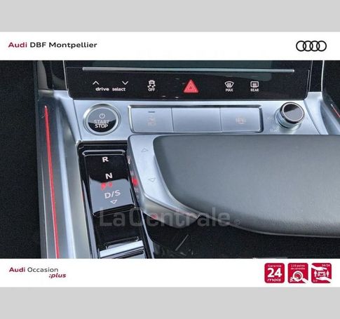 Audi Q8 55 quattro e-tron 114 kW image number 18