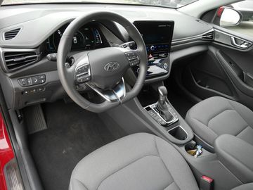 Car image 9