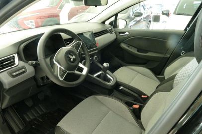 Car image 10