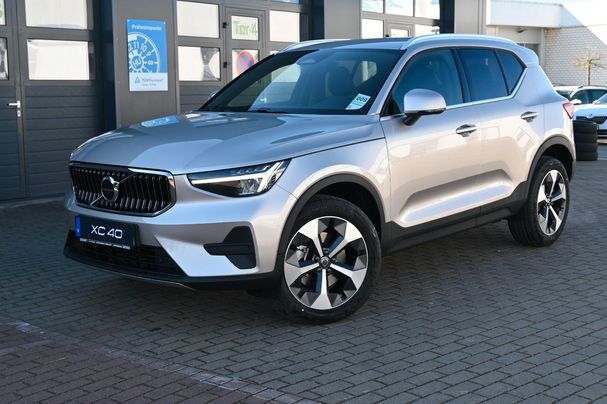 Volvo XC40 B4 Plus DKG 145 kW image number 1