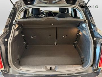 Car image 27