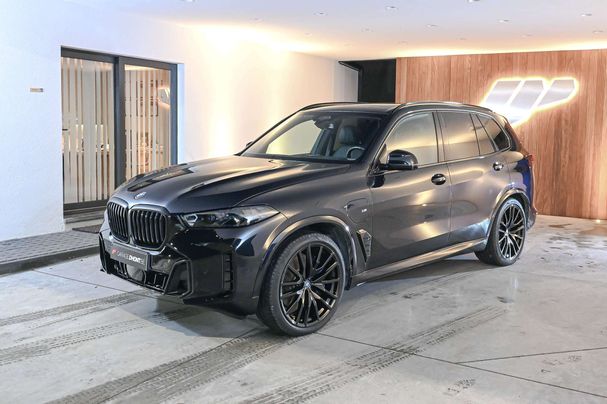 BMW X5 50e xDrive 360 kW image number 1