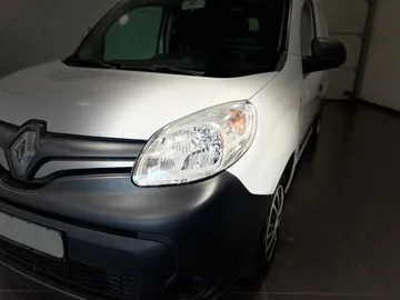 Car image 23