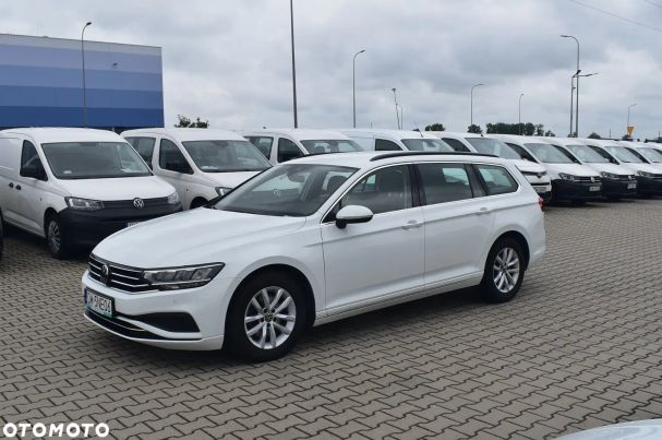 Volkswagen Passat 2.0 TDI Business DSG 110 kW image number 1