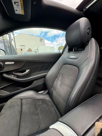 Car image 38