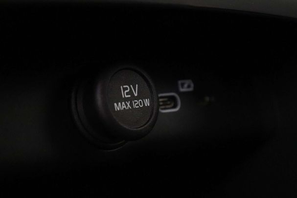 Volvo XC40 B3 Essential 120 kW image number 18